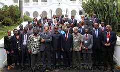 H.E. President Kikwete and participants at the meeting